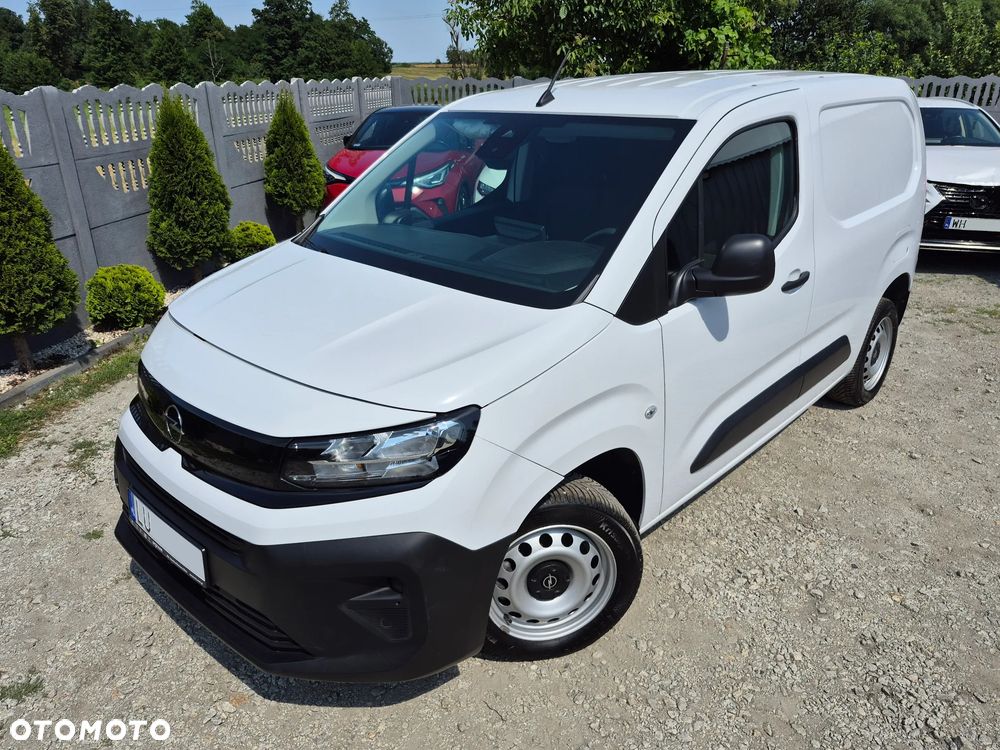 Opel COMBO - 1