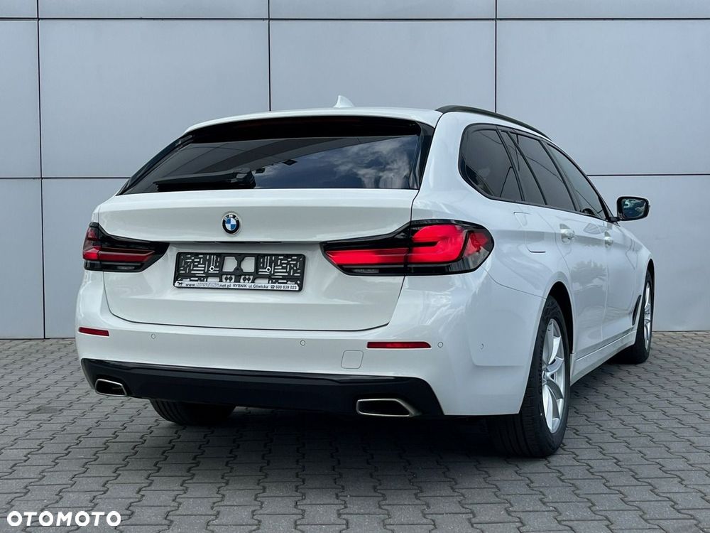 BMW Seria 5 520d xDrive - 8