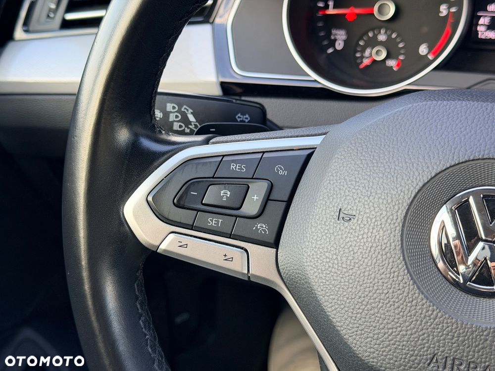 Volkswagen Passat Variant 2.0 TDI EVO Business DSG - 28