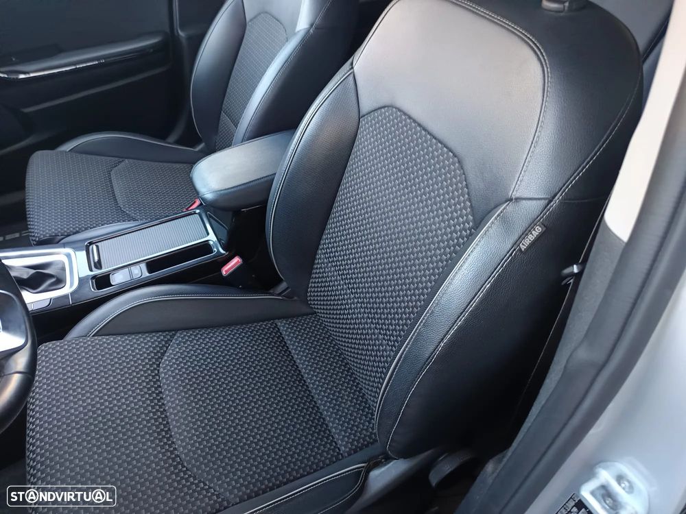 Kia Ceed SW 1.6 CRDi TX+SRF - 6