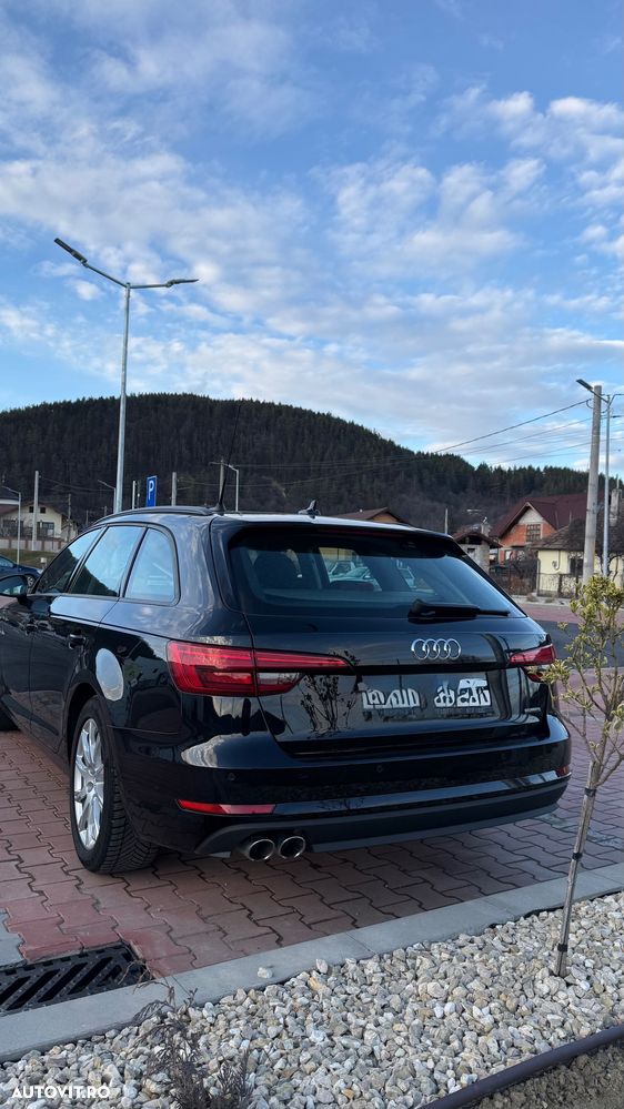 Audi A4 Avant 2.0 40 TDI quattro S tronic Advanced - 4