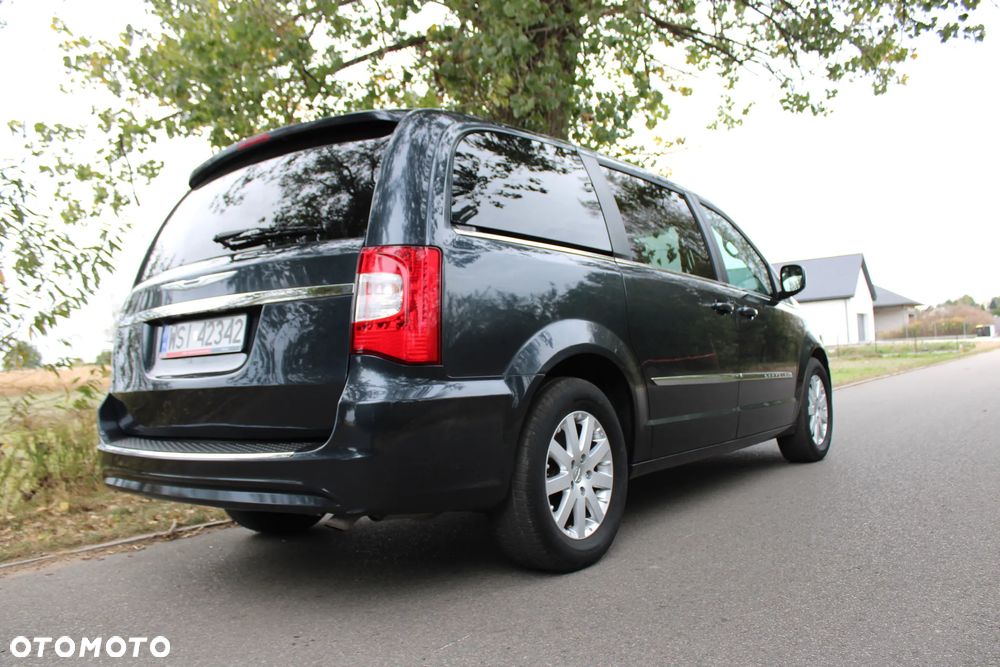 Chrysler Town & Country 3.6 Touring - 11