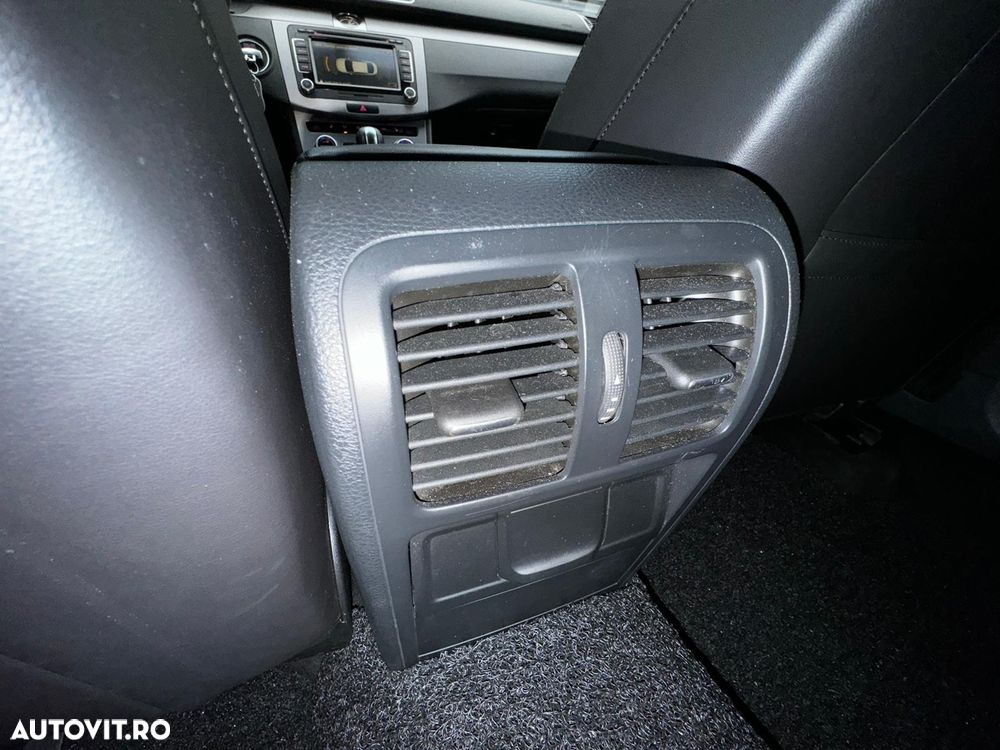 Volkswagen Passat Variant 2.0 TDI 4Motion DSG BlueMotion Tech Exclusive - 12