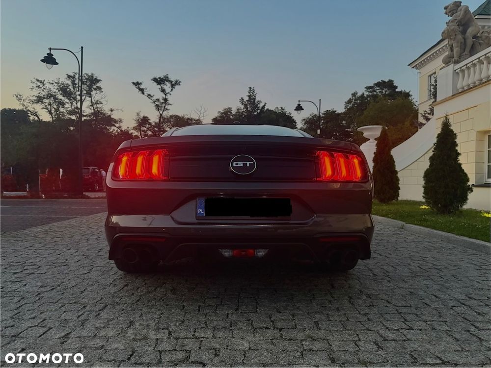 Ford Mustang - 9