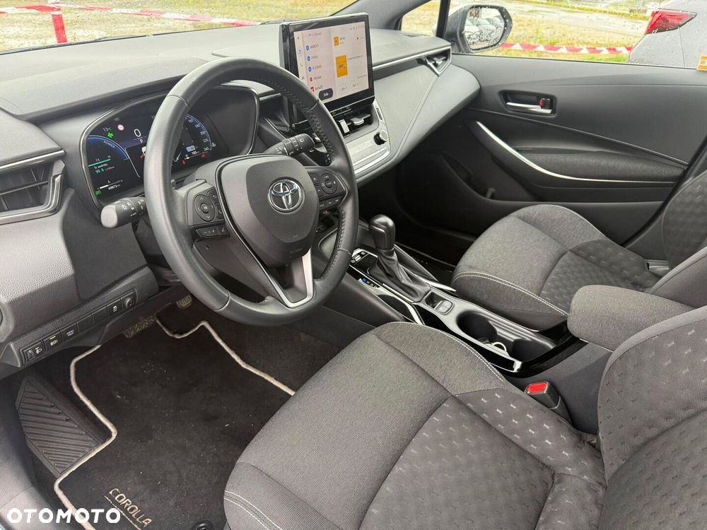 Toyota Corolla 2.0 Hybrid Comfort - 25