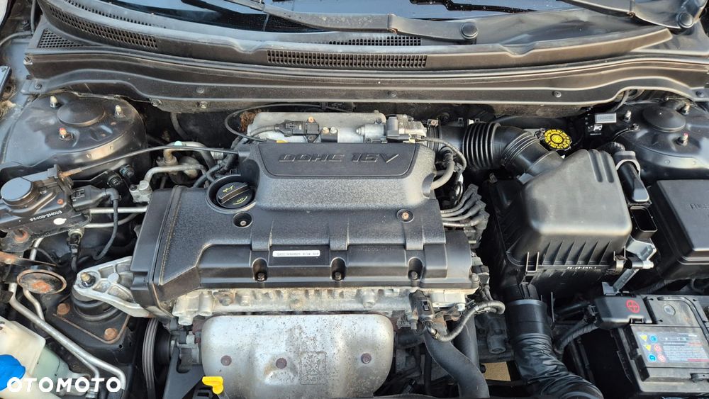 Kia Ceed 2.0 CVVT Spirit - 17