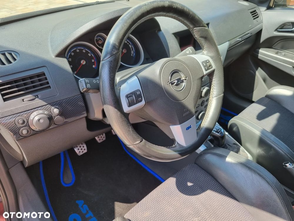 Opel Astra 2.0 T OPC - 24