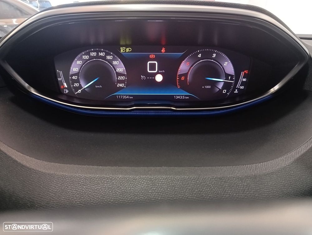 Peugeot 3008 1.5 BlueHDi Allure - 16