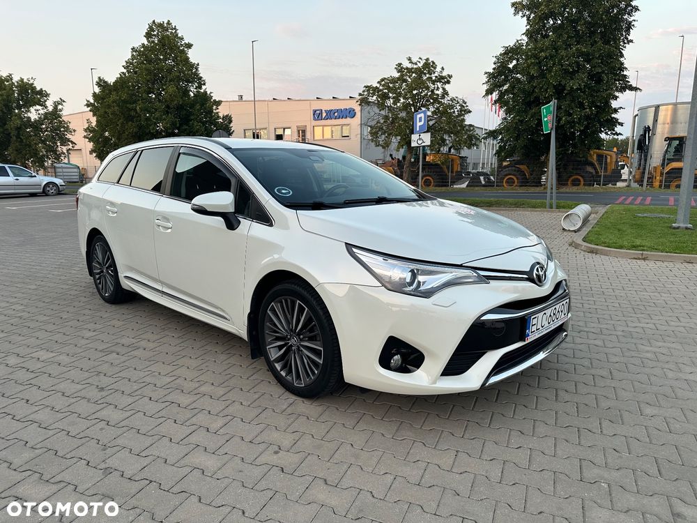 Toyota Avensis Touring Sports 1.8 Comfort - 13