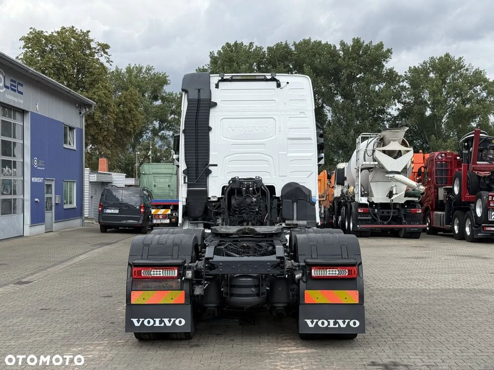 Volvo FH16 650 6x4 EURO6 CIĄGNIK SIODŁOWY Z HYDRAULIKĄ - 5