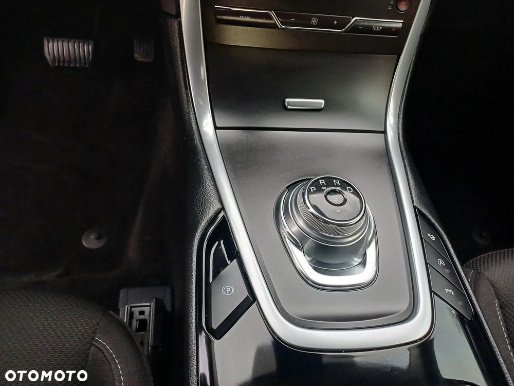 Ford S-Max - 19
