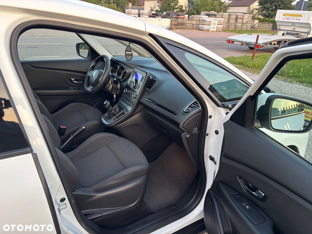 Renault Scenic - 10