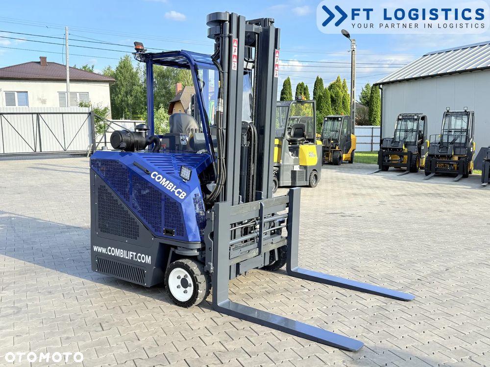 Combilift WÓZEK CZTEROKIERUNKOWY - WIELOKIERUNKOWY | COMBILIFT CB3000| GAS | TRIPLEX 5500MM | POZYCJONER WIDEŁ | PRZESUW WIDEŁ | WOLNY SKOK | NOWE OPONY | PO SERWISIE | STAN IDEALNY | Szeroka oferta wózków czterokierunkowych i bocznych, dopasowanych do różnorodnych potrzeb i zastosowań - 4