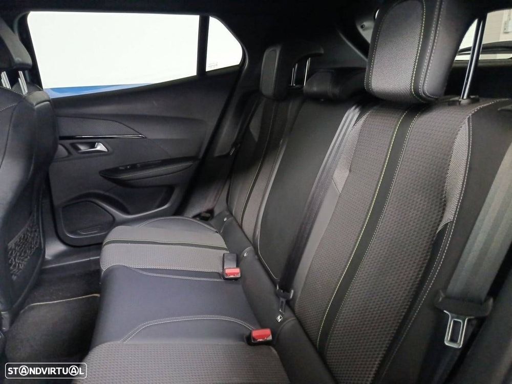 Peugeot 2008 1.2 PureTech GT - 10