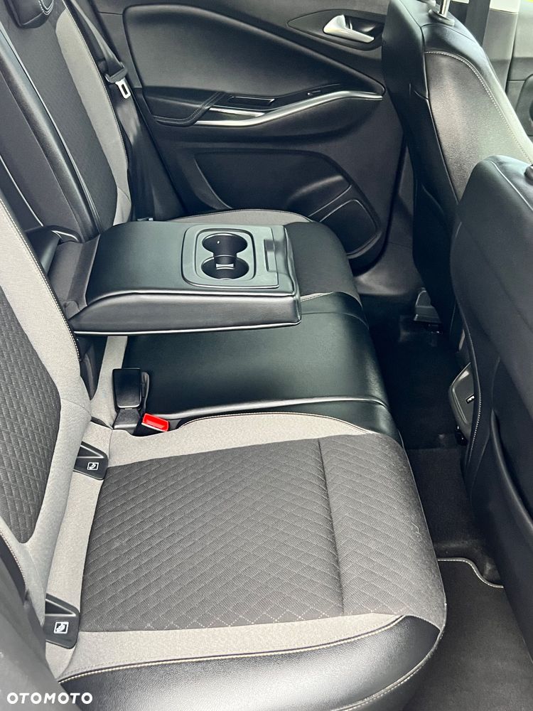 Opel Grandland X 1.2 Start/Stop Business INNOVATION - 4