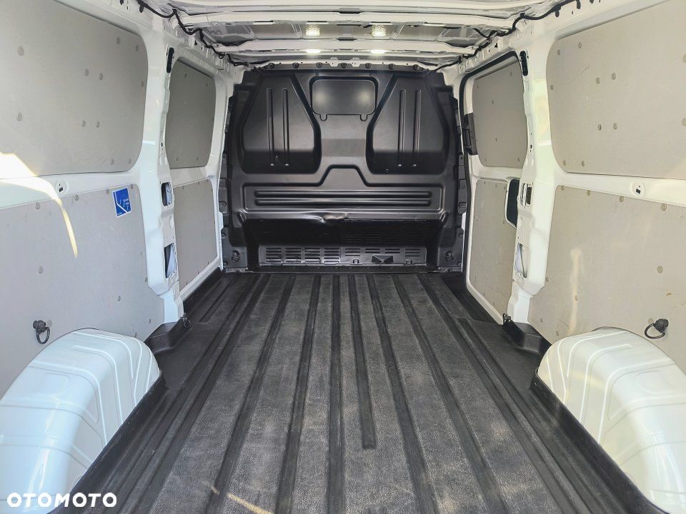 Ford Transit Custom - 11