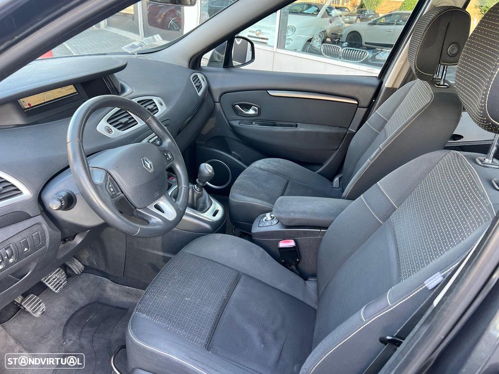 Renault Scénic 1.9 dCi FAP Dynamique - 9