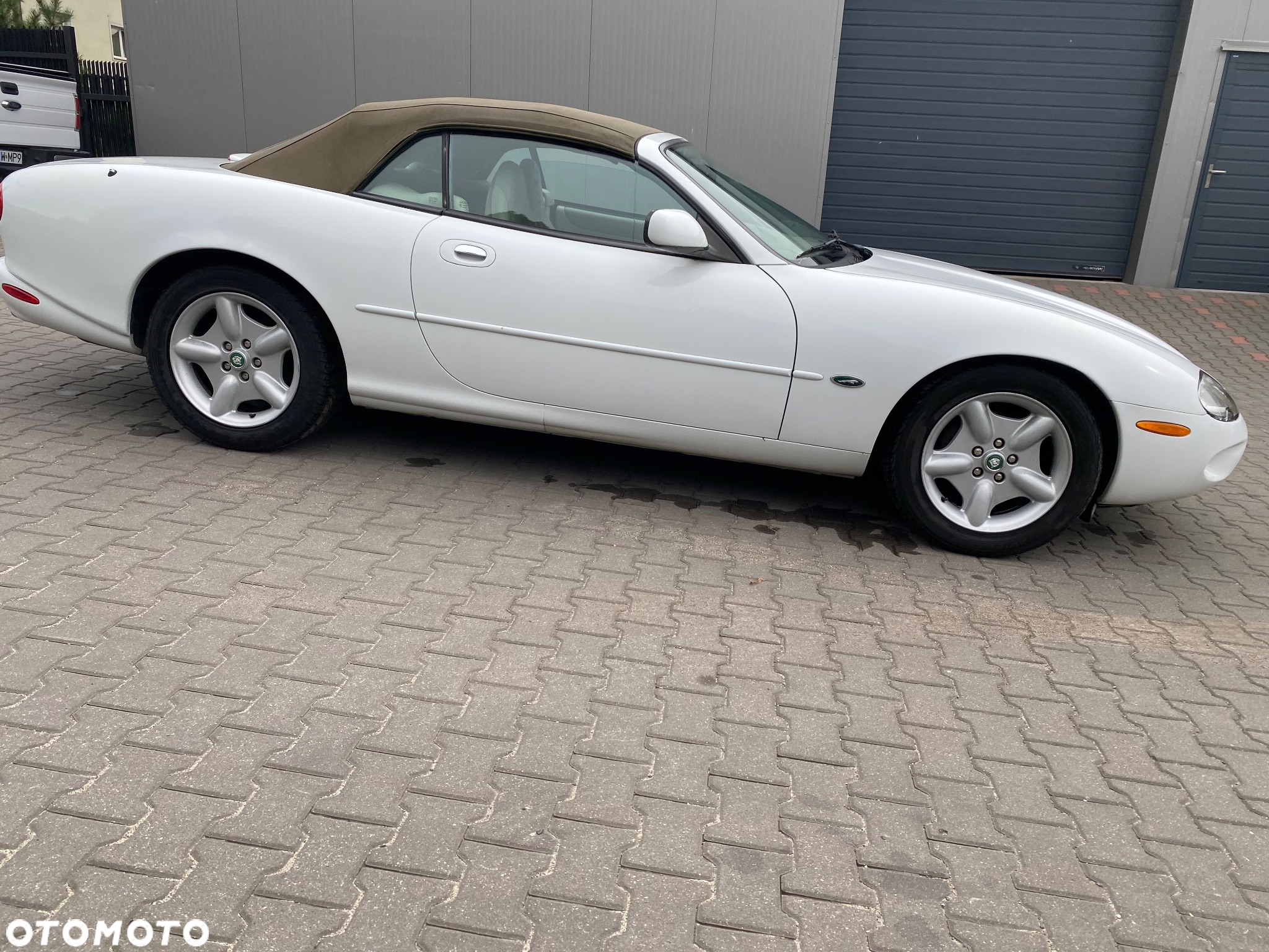 Jaguar XK8 4.2 - 9