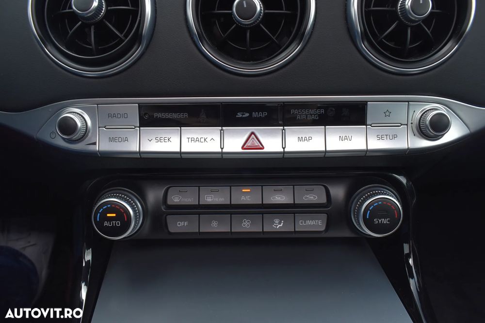 Kia Stinger 2.0 T-GDI RWD GT Line - 20