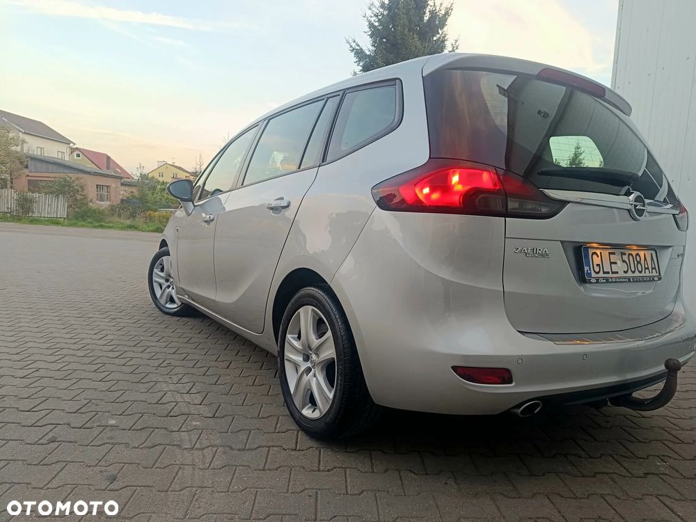 Opel Zafira Tourer 2.0 CDTI Automatik Edition - 3