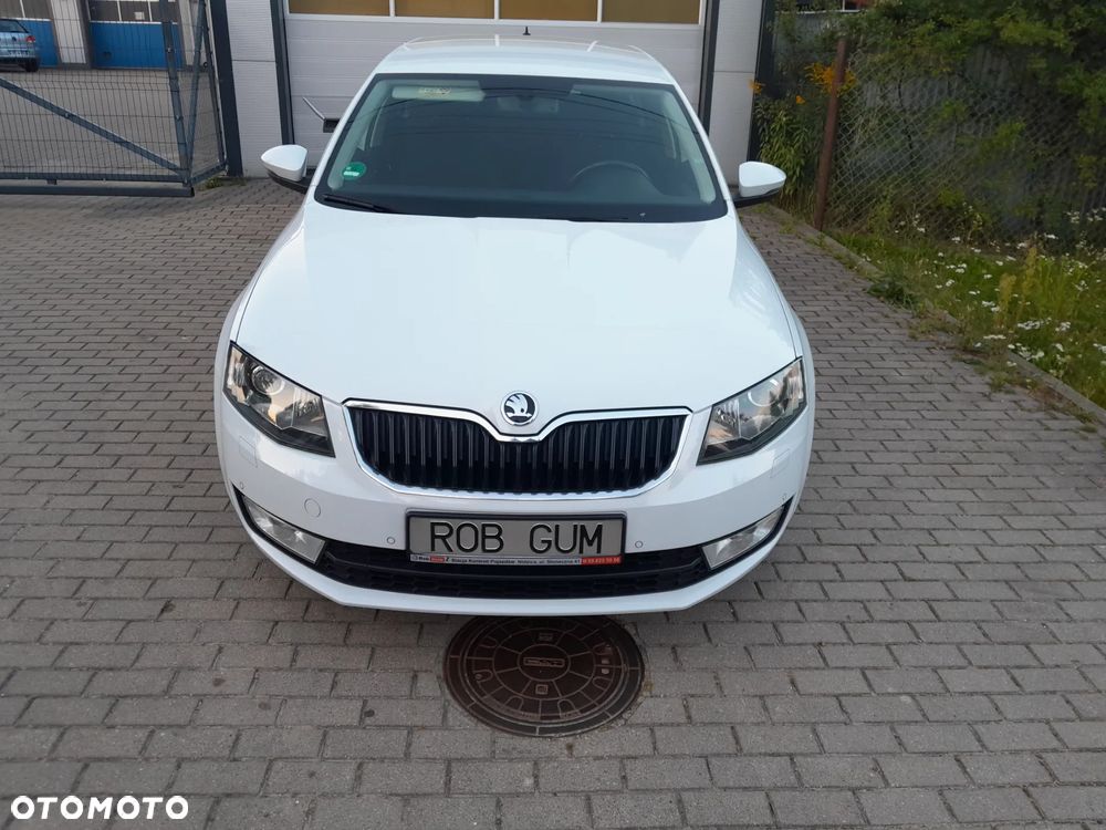 Skoda Octavia 2.0 TDI DSG Premium Edition - 3