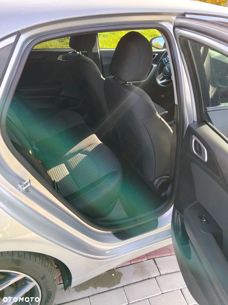 Kia Ceed 1.5 T-GDI M - 10