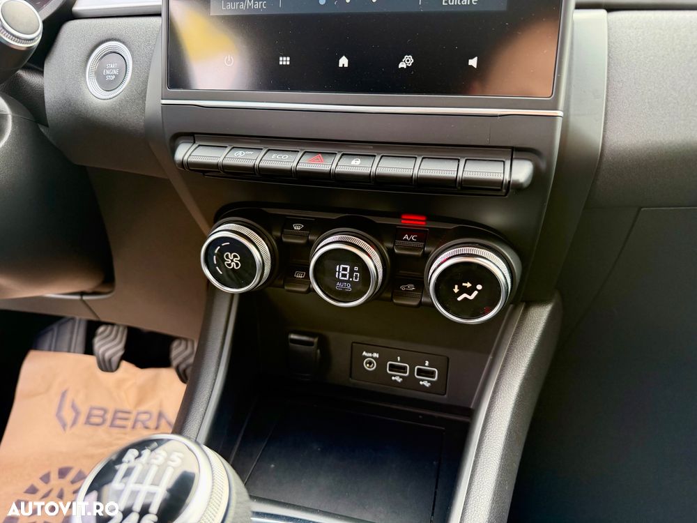 Renault Captur MHEV 140 Techno - 15