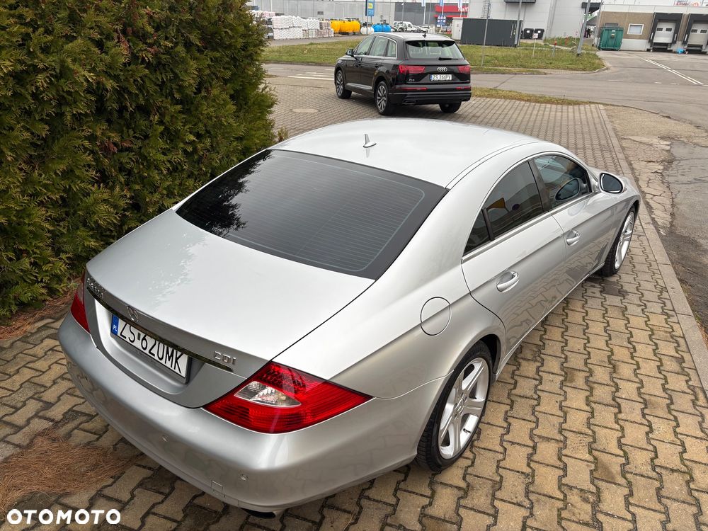 Mercedes-Benz CLS - 10