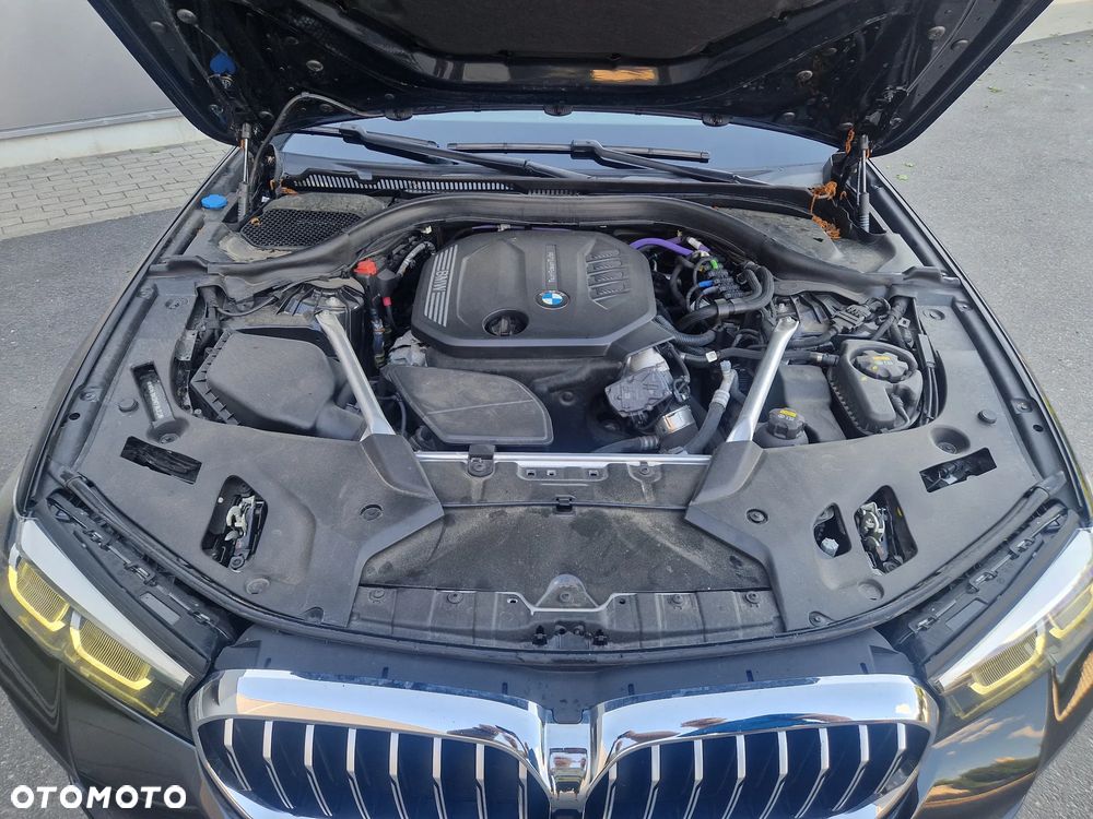 BMW Seria 5 520d xDrive M Sport sport - 13