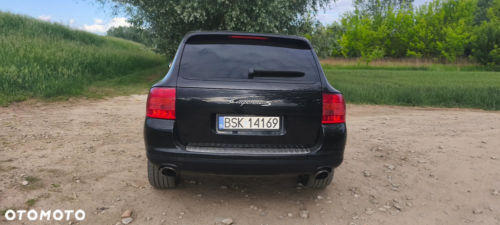 Porsche Cayenne - 5