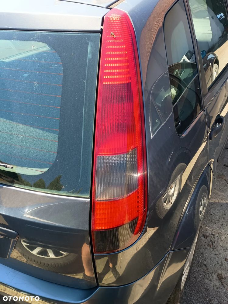 Lampa prawy tył Ford Fiesta MK6 5d, części