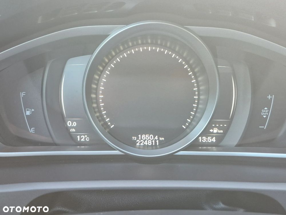 Volvo V40 D3 Inscription - 9