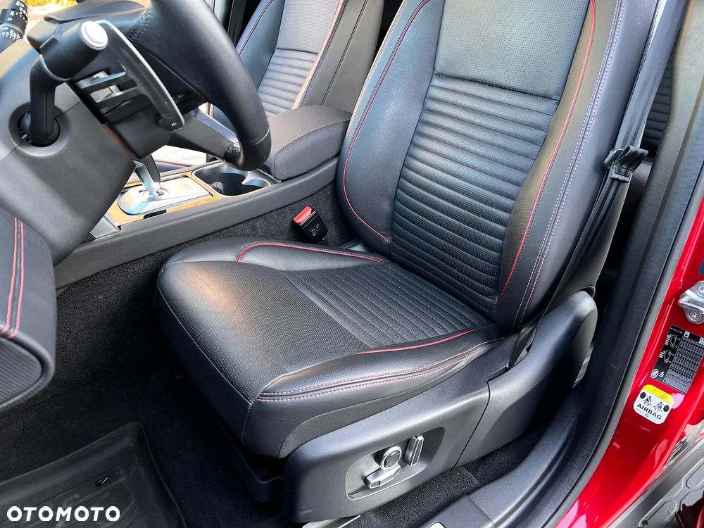 Land Rover Discovery Sport - 32