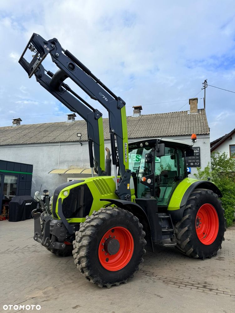 Claas Arion 640 - 12