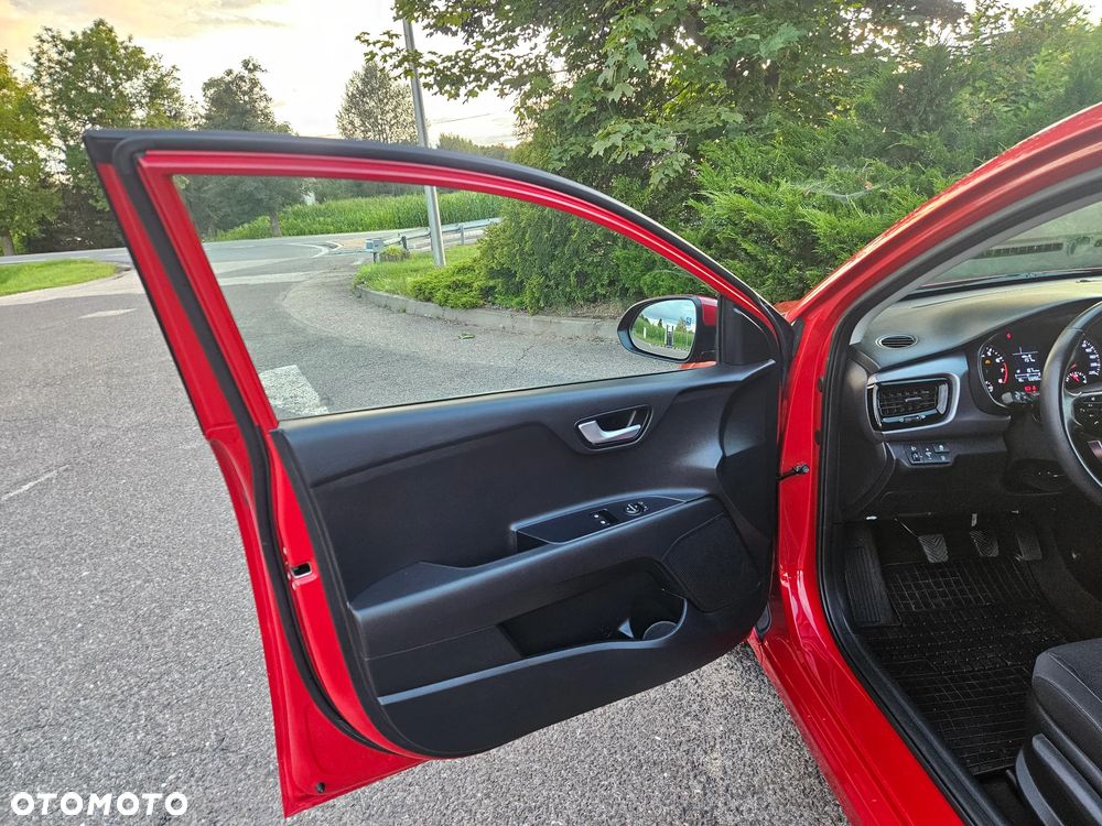 Kia Rio 1.2 Attract - 21