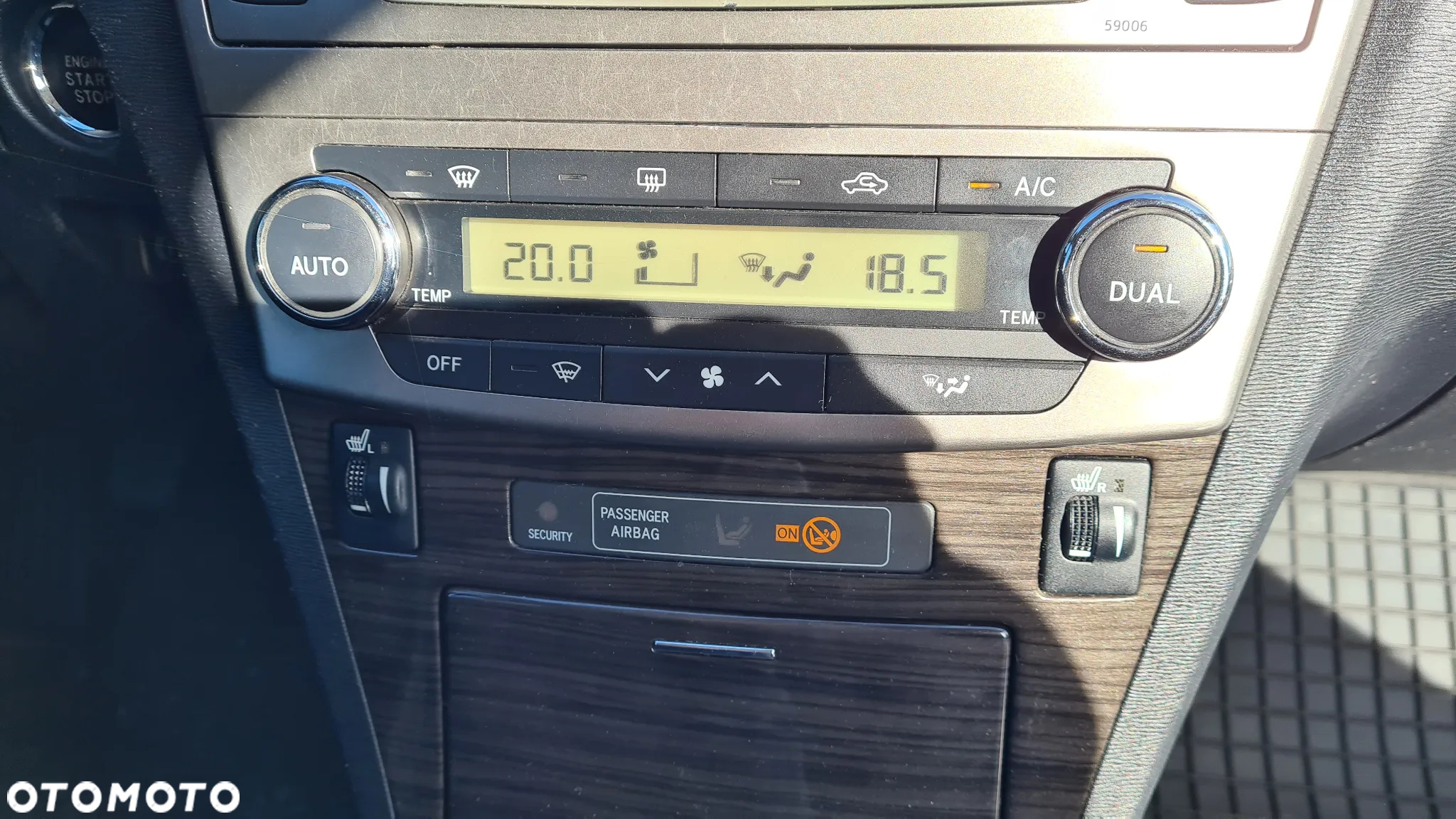 Toyota Avensis - 10