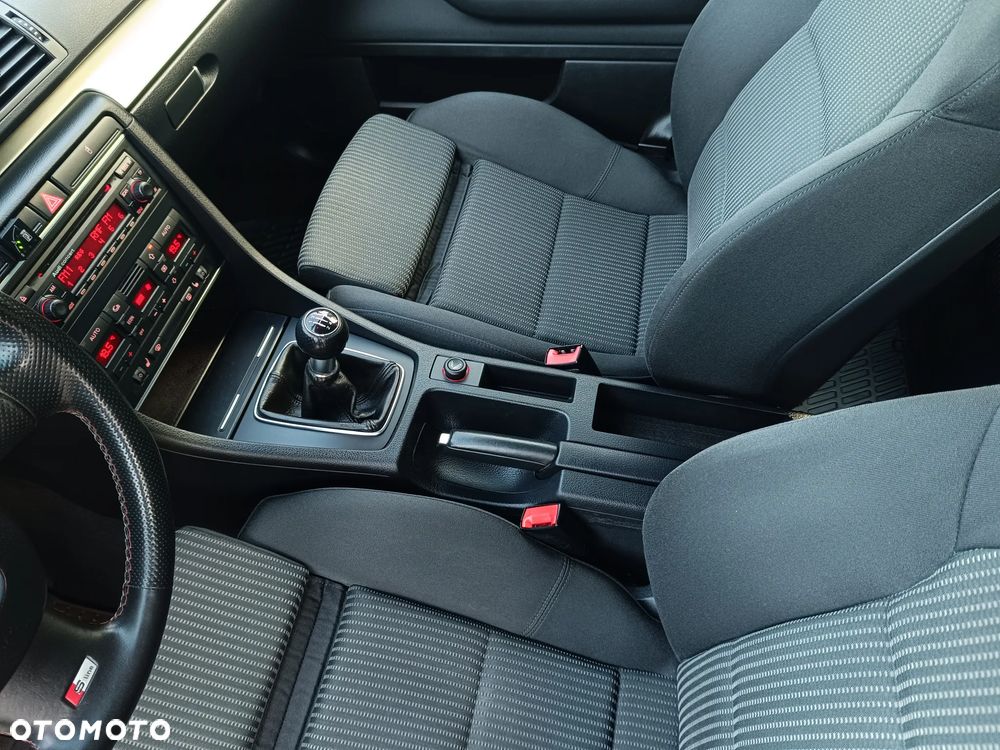 Audi A4 Limousine 1.8 T - 17