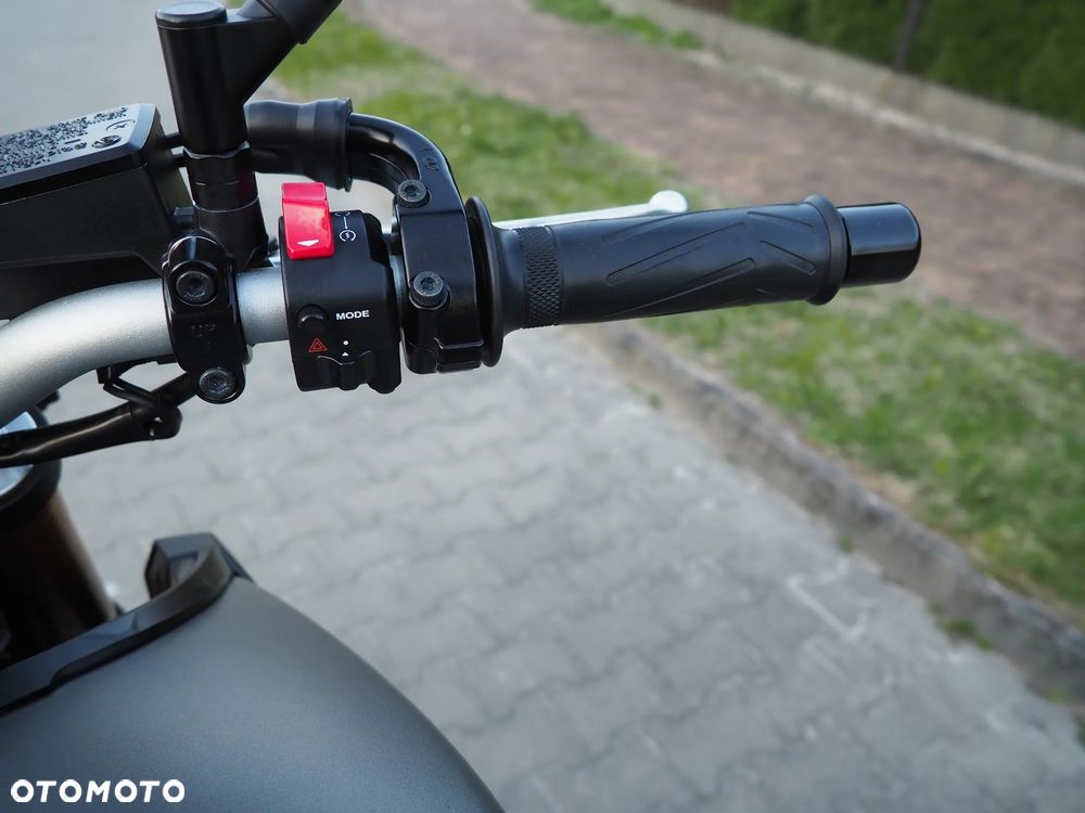 Yamaha MT - 18
