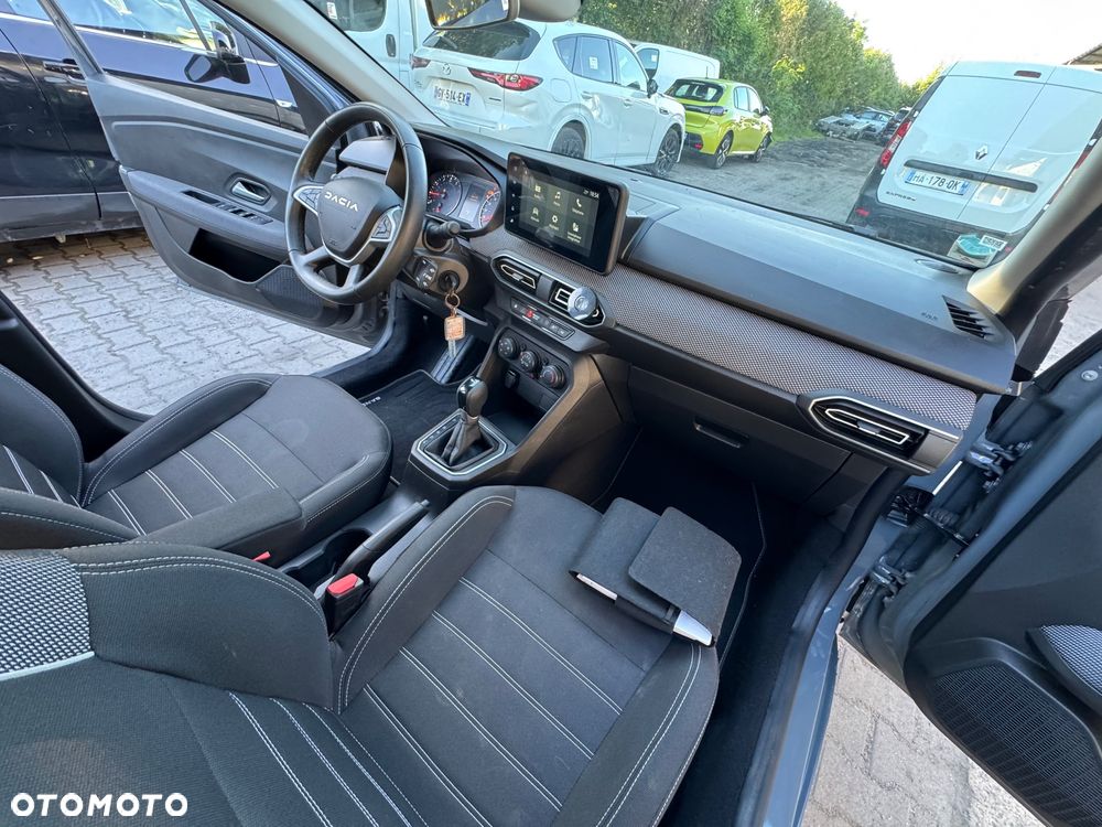 Dacia Sandero - 8