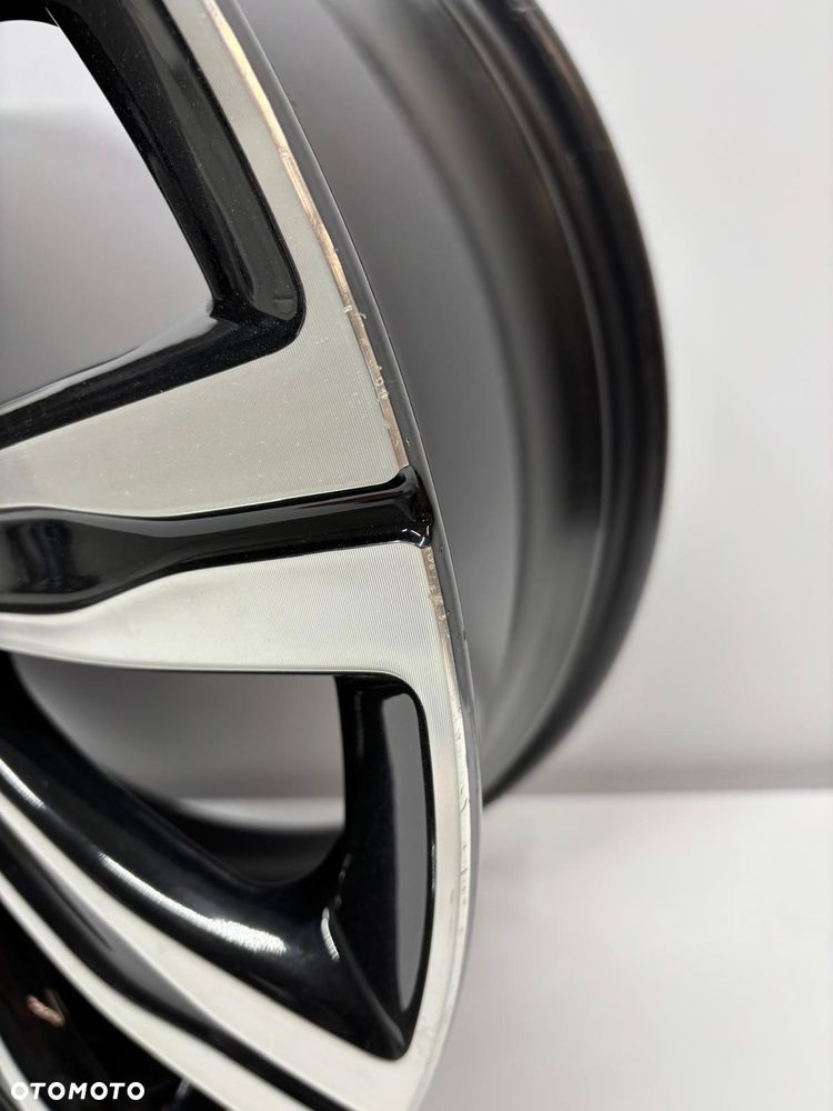 BYD SEALION 7 Felga aluminiowa 20" 8.0J 5x120 ET40 UKEB-3101010B - 5