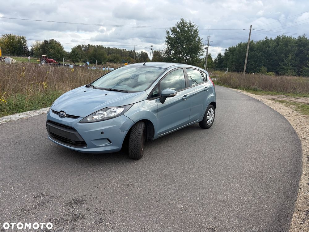 Ford Fiesta - 2