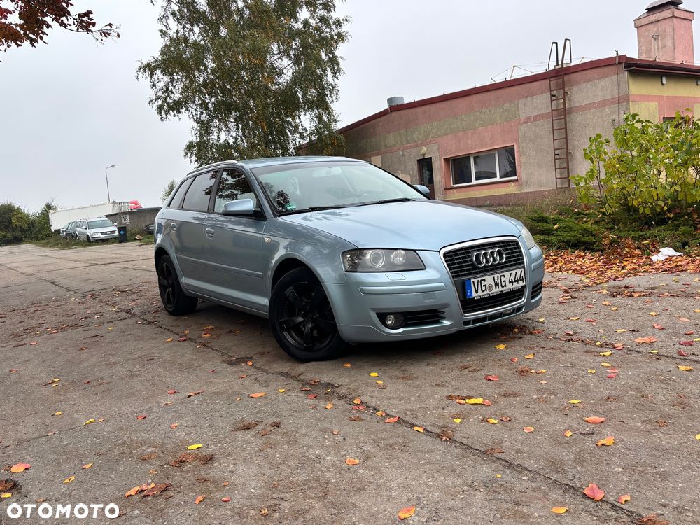 Audi A3 Sportback 1.6 FSI Attraction - 25