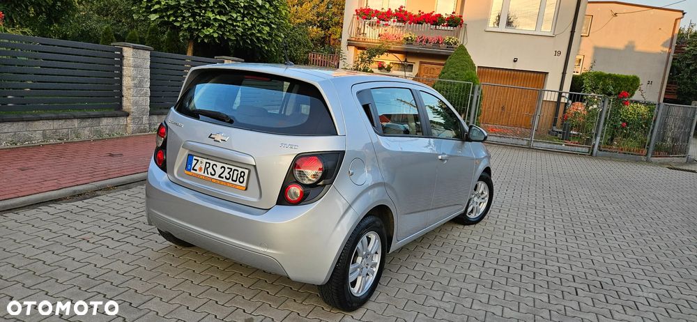 Chevrolet Aveo 1.4 LT S/S - 10