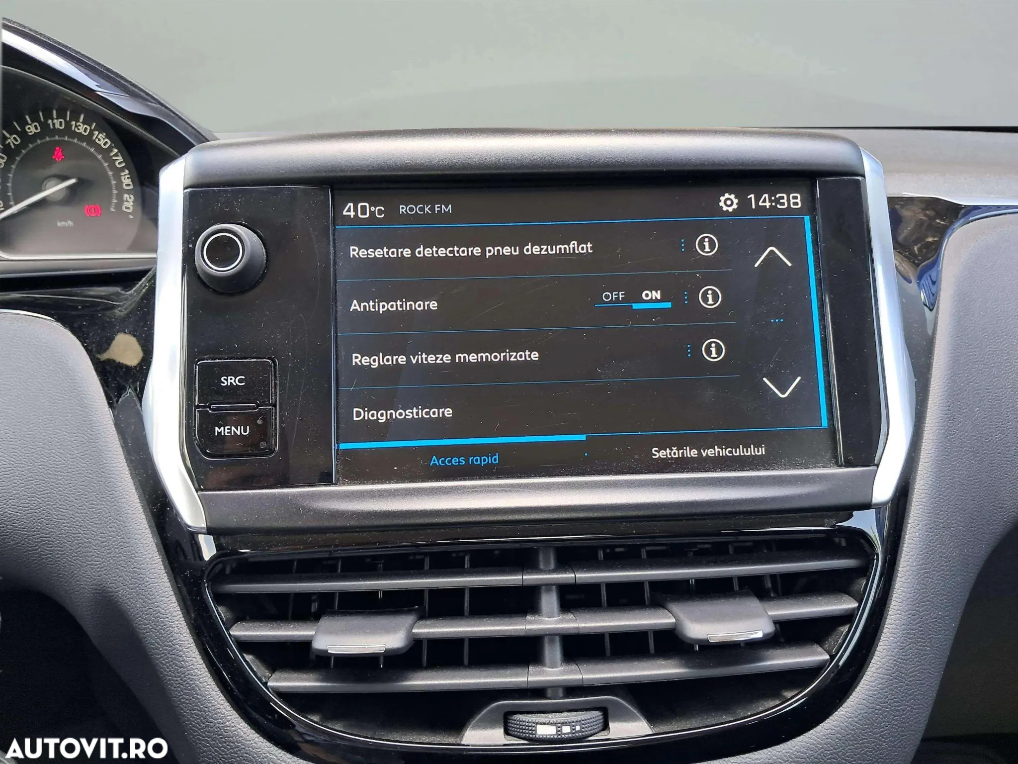 Peugeot 208 1.2 L PureTech Active - 14