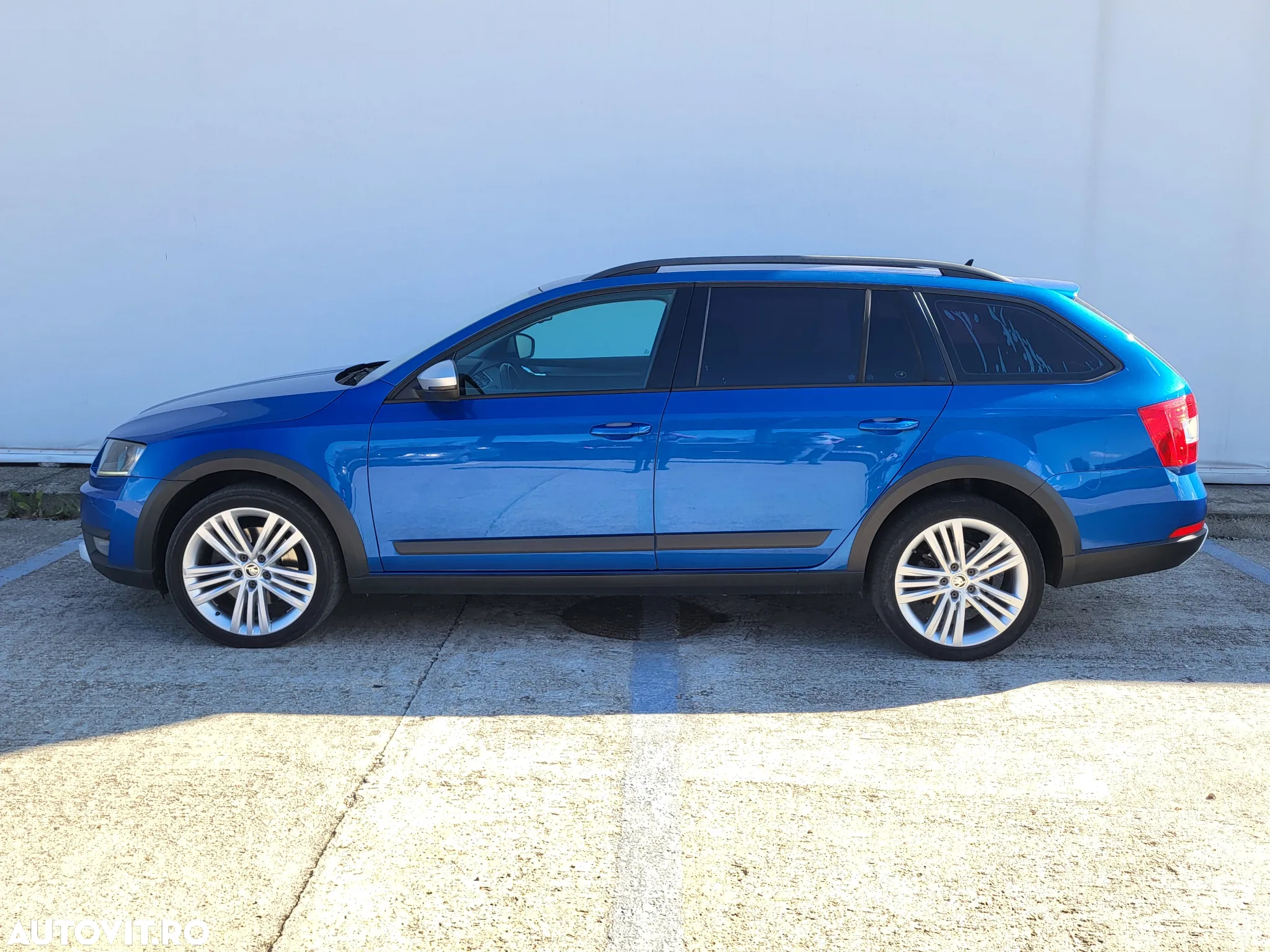 Skoda Octavia 2.0 TDI 4x4 DSG Scout - 2