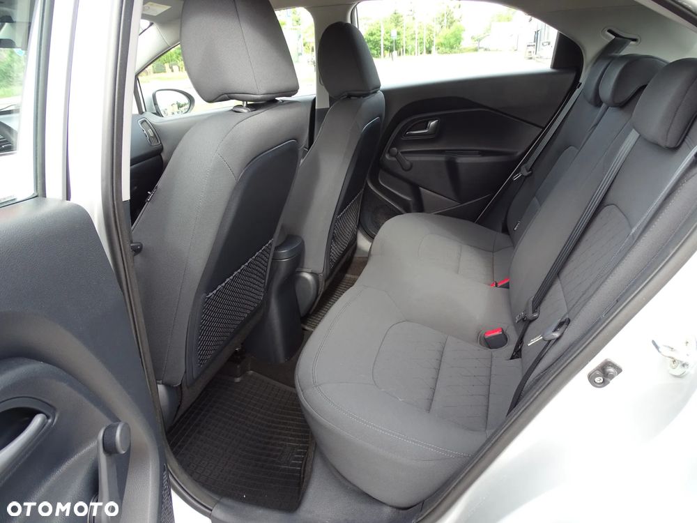 Kia Rio 1.2 Business Line - 13