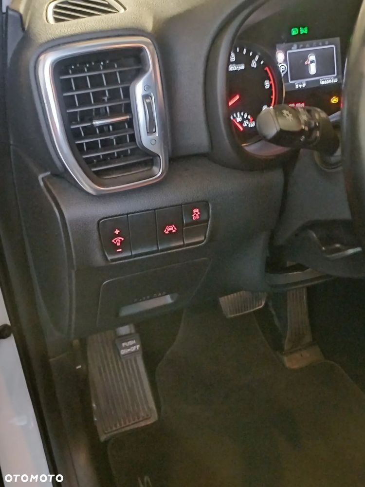 Kia Sportage - 11