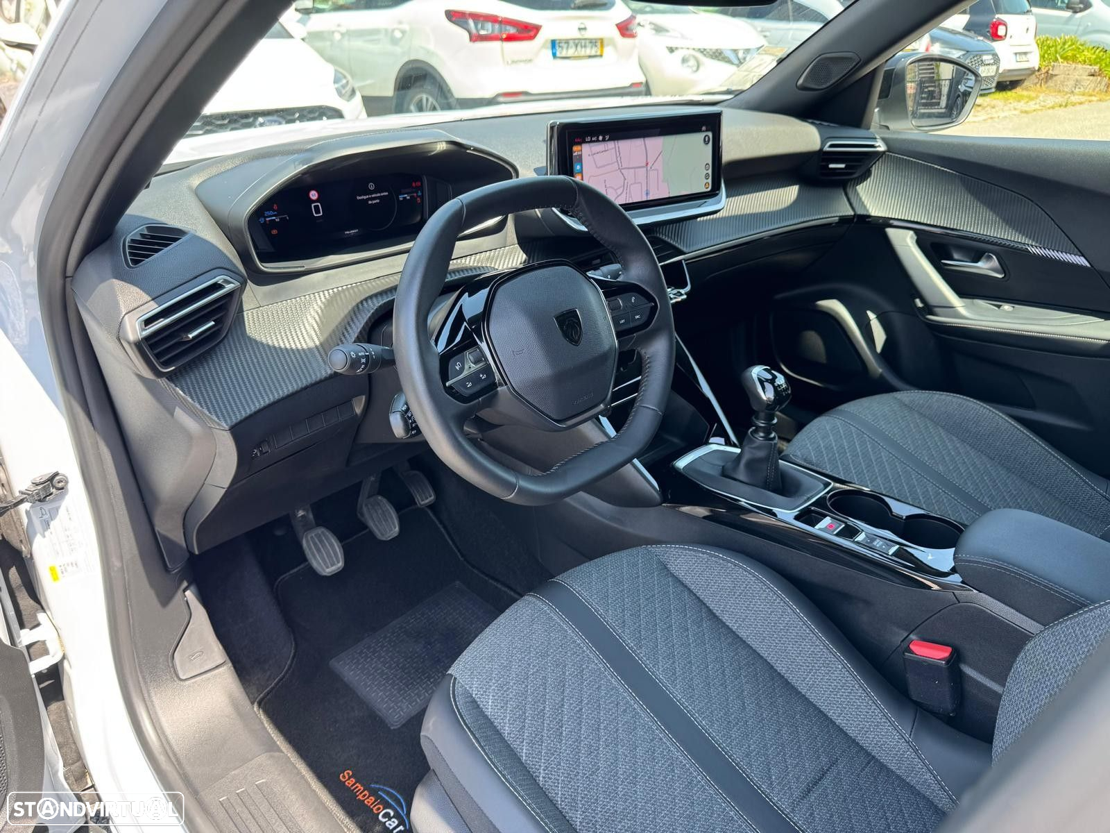 Peugeot 2008 1.2 PureTech Allure Pack - 8