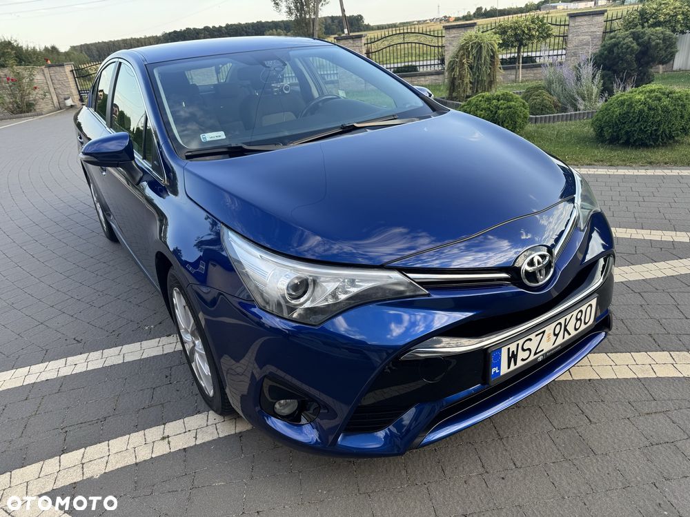 Toyota Avensis - 2