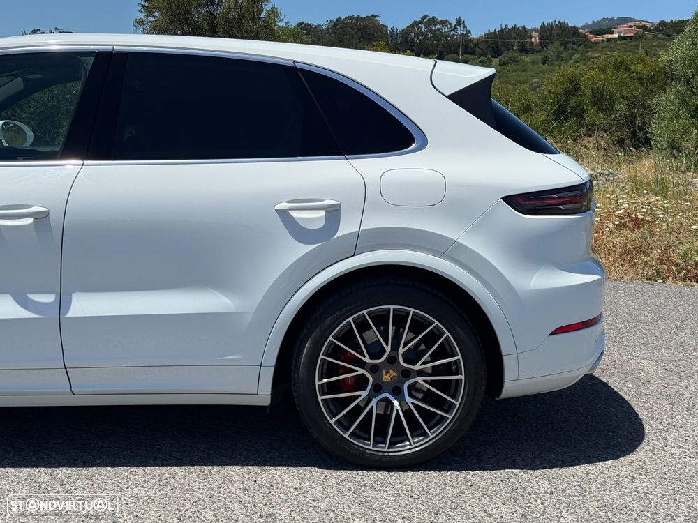 Porsche Cayenne E-Hybrid - 11